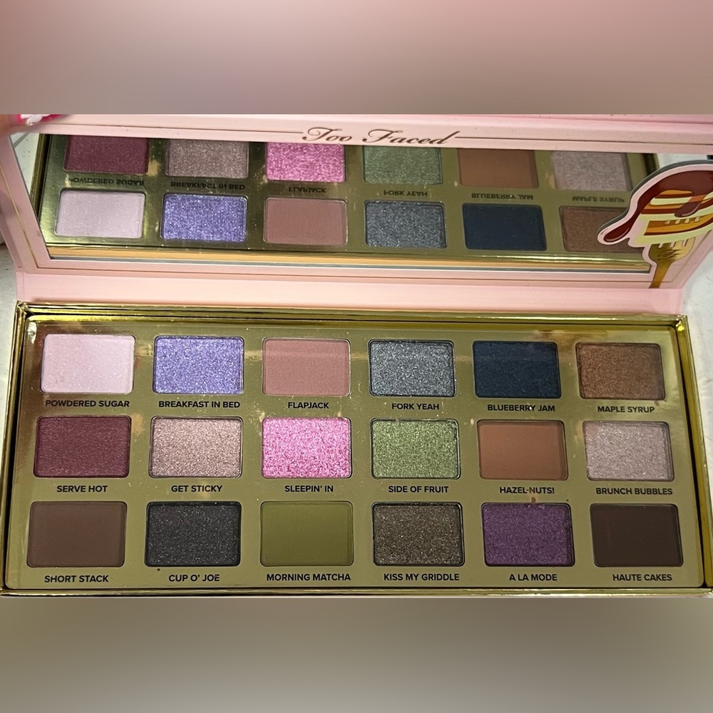 NEW Limited Edition Too Faced Maple Syrup Pancakes Eye Shadow Palette - Picture 2 of 3